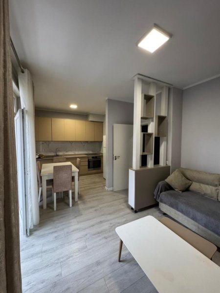 Tirane, shitet apartament 1+1+Ballkon Kati 2, 70 m² 133.000 € (Rruga 5 Maj (Concordi))