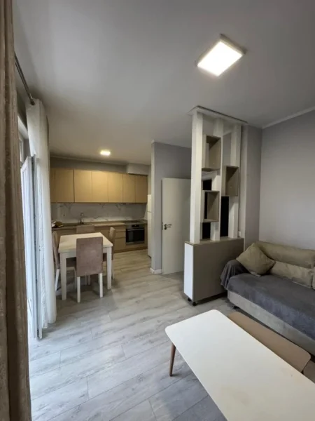 Tirane, shitet apartament 1+1+Ballkon Kati 2, 70 m² 133.000 € (Rruga 5 Maj (Concordi))
