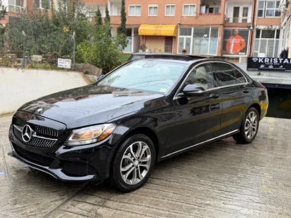 Mercedes C300 2.0Benzin 2016 Dogan e Paguar 10999Lek