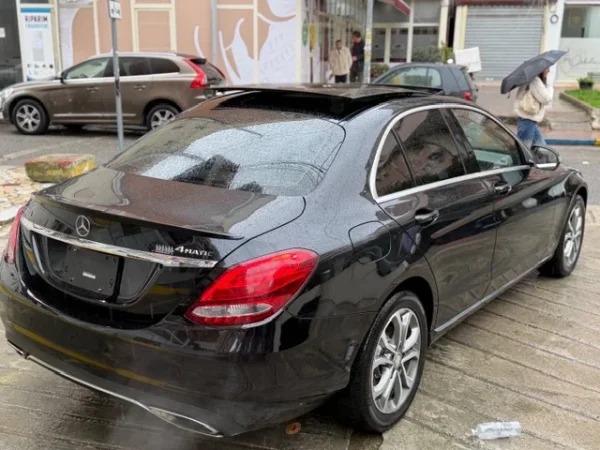 Mercedes C300 2.0Benzin 2016 Dogan e Paguar 10999Lek