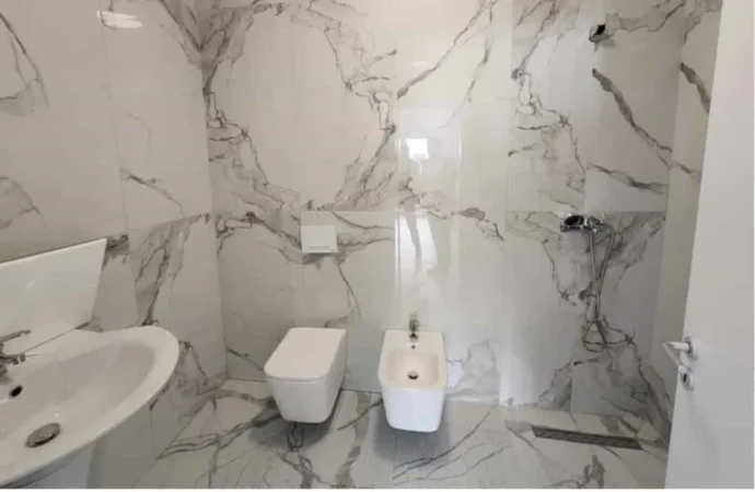 Tirane, jepet me qera zyre Kati 2, 100 m² 1.030 € (Rruga Hysni Gerbolli)