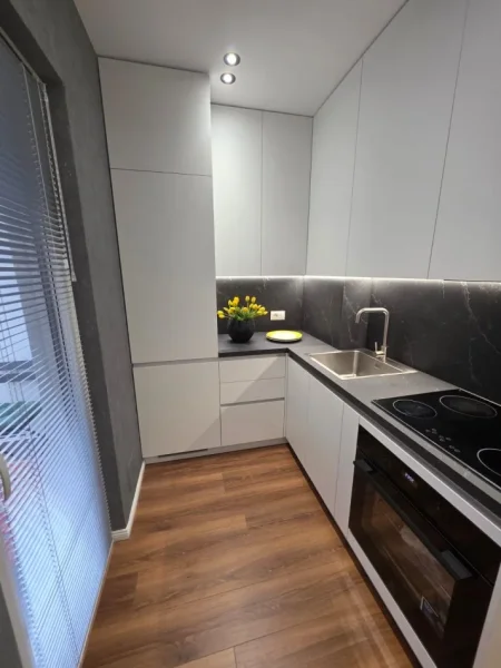 Tirane, jepet me qera apartament 1+1 Kati 6, 70 m² 850 € (21 Dhjetori)
