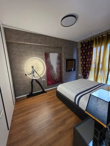 Tirane, jepet me qera apartament 1+1 Kati 6, 70 m² 850 € (21 Dhjetori)