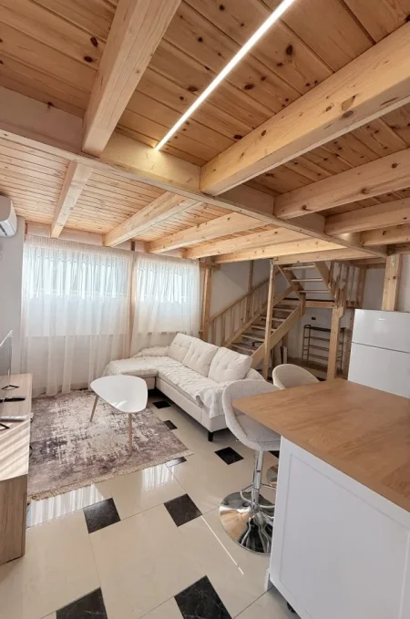 Tirane, jepet me qera apartament 1+1 Kati 0, 600 € (Prane Viles Goldi, Rruga e Dibres)