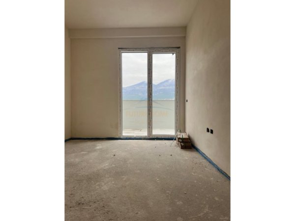 Tirane, shitet apartament 2+1+2+Ballkon Kati 4, 84 m² 176.000 € (Ali Demi)