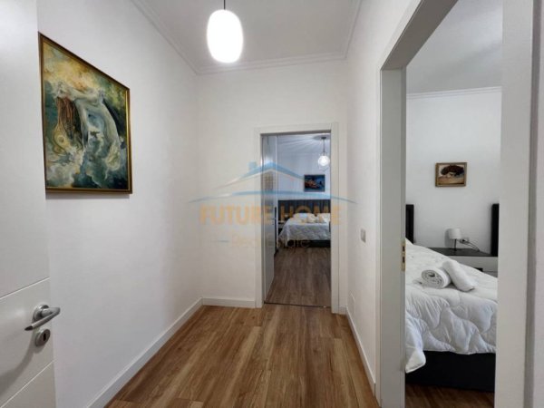 Tirane, jepet me qera apartament 2+1+Ballkon Kati 8, 1.100 m² 1.100 € (Qemal Stafa)
