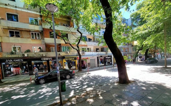 Tirane, shitet dyqan Kati 0, 101 m² 650.000 € (MYSLYM SHYRI)