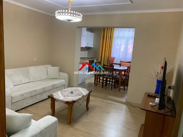 Shqiperi, jepet me qera apartament 2+1+Ballkon Kati 3, 70 m² 500 € (RRUGA BESIM ZYMA,QSUT.)