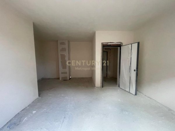 Tirane, shitet apartament 2+1 Kati 6, 86 m² 165.750 € (Rruga e Elbasanit)