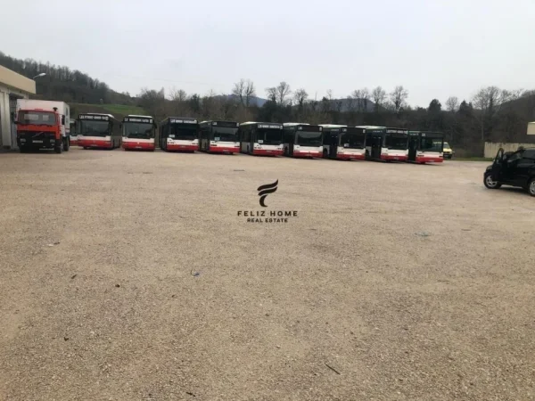 Tirane, jepet me qera ambjent biznesi Kati 0, 10.000 m² 10.000 € (MULLET)