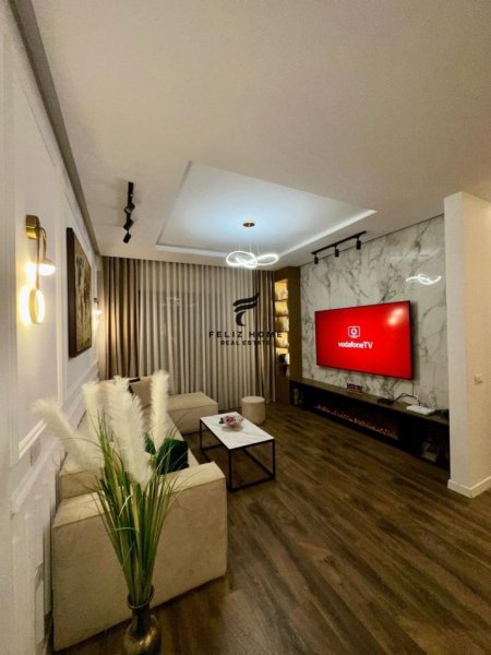 Tirane, shitet apartament 3+1+Ballkon Kati 3, 123 m² 250.000 € (OASIS RESIDENCE)