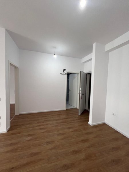 Tirane, shitet apartament 1+1+Ballkon Kati 6, 61 m² 110.000 € (ALI DEMI)
