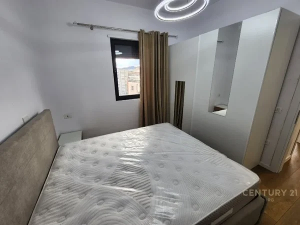 Tirane, jepet me qera apartament 2+1 Kati 5, 70 m² 820 € (Pazari Ri)