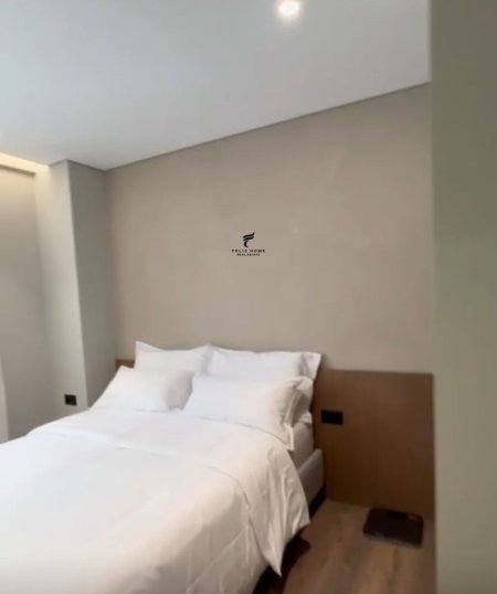 Tirane, jepet me qera apartament 1+1+Ballkon Kati 3, 75 m² 1.000 € (ZOGU I ZI)