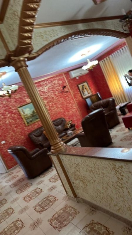 Tirane, shitet apartament 2+1+Ballkon Kati 3, 131 m² 240.000 € (VASIL SHANTO)