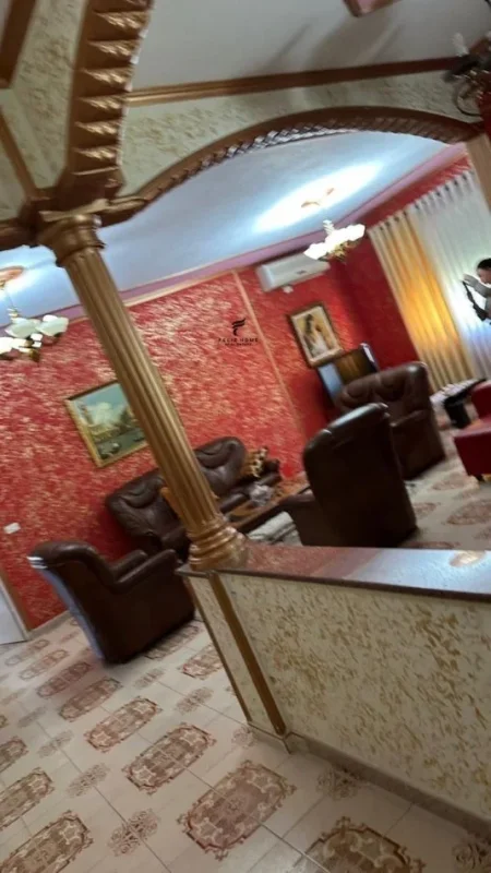 Tirane, shitet apartament 2+1+Ballkon Kati 3, 131 m² 240.000 € (VASIL SHANTO)