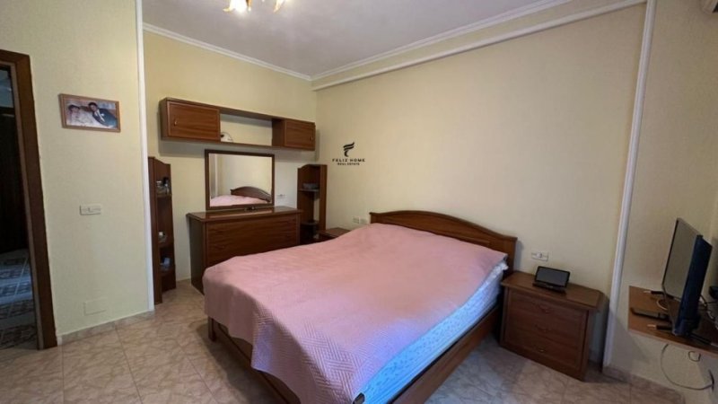 Tirane, shitet apartament 2+1+Ballkon Kati 3, 131 m² 240.000 € (VASIL SHANTO)