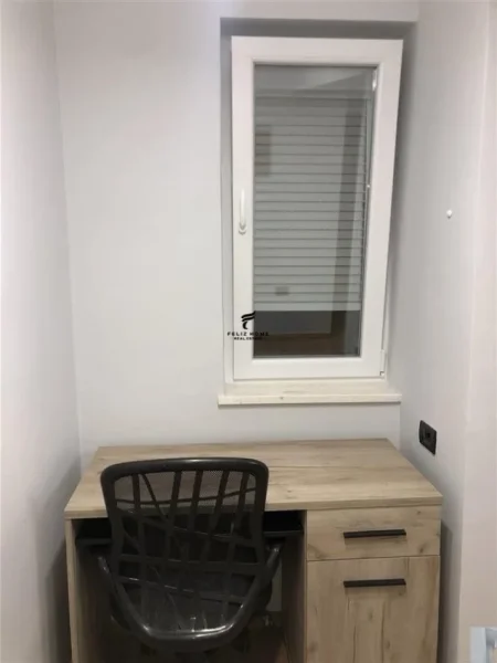 Tirane, jepet me qera apartament 1+1+Ballkon Kati 2, 65 m² 650 € (MYSLYM SHYRI)