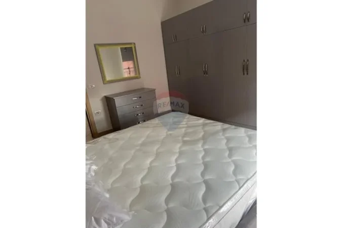 Tirane, jepet me qera apartament 3+1+Ballkon , 127 m² 600 € (Green City, Unaza e Re)