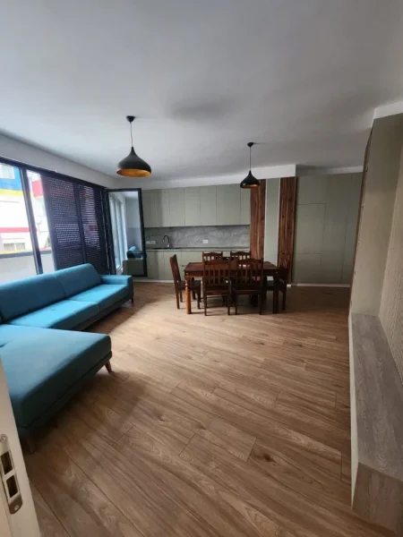 Tirane, jepet me qera apartament 2+1 Kati 3, 90 m² 1.000 € (kopshti zoologjik)