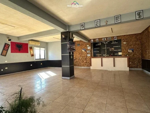 Tirane, jepet me qera dyqan Kati 2, 260 m² 720 € (Rruga agim Hysenbelliu)