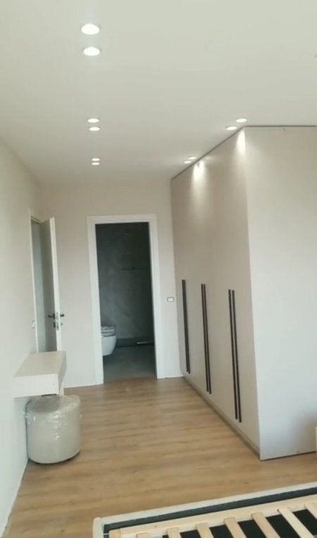 Tirane, jepet me qera SUPER APARTAMENT 2+1+Aneks+Ballkon Kati 4, 130 m² 850 € (JORDAN MISJA)