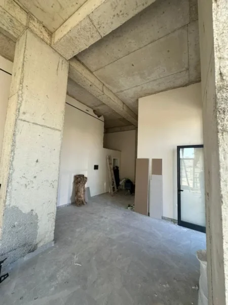 Tirane, jepet me qera dyqan Kati 0, 60 m² 670 € (Rruga Sokrat Miho)