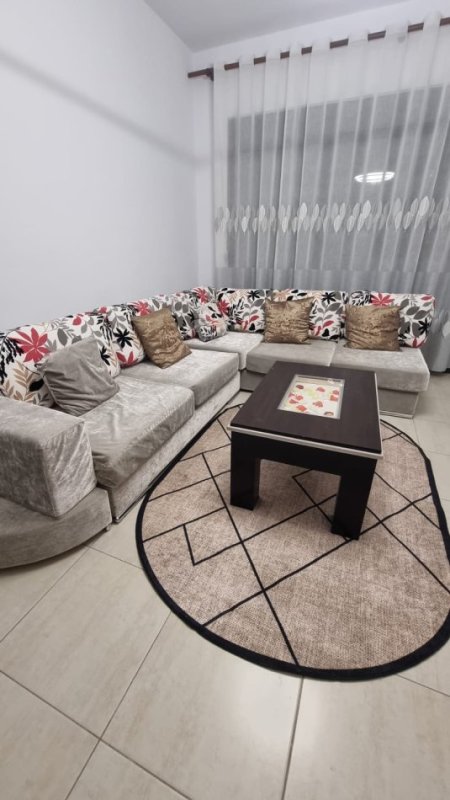 Jepet me Qira Apartament 1+1 i mobiluar  ne Astir (te Ozone),   450 €URO