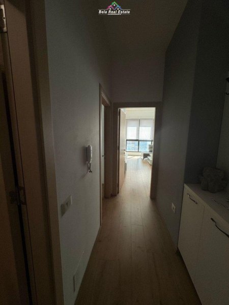Tirane, jepet me qera apartament 1+1+Ballkon Kati 4, 72 m² 750 € (Square 21, Rruga e Kavajes)