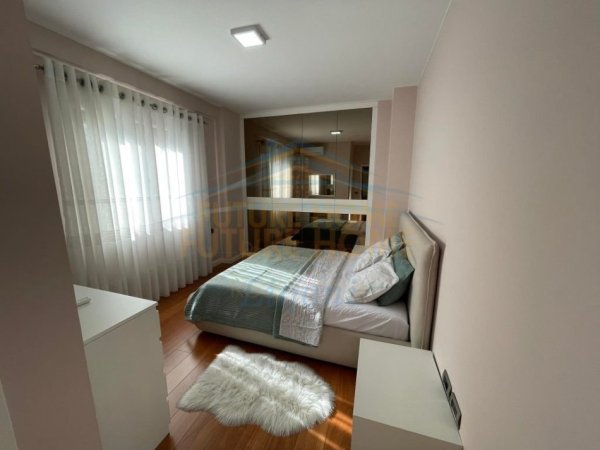 Tirane, jepet me qera apartament 2+1 Kati 2, 94 m² 1.400 € (Komuna e Parisit)