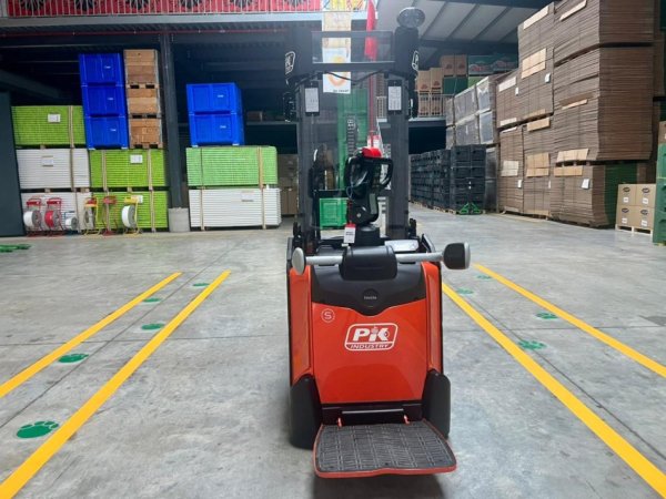 Lushnje, SHITET TRANSPALET ELEKTRIK TOYOTA SPE140