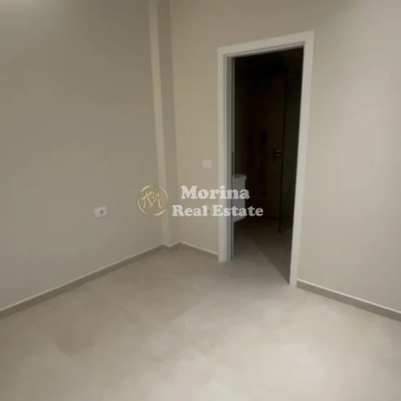 Tirane, jepet me qera garsonier Kati 4, 40 m² 300 € (Rruga 5 Maji)