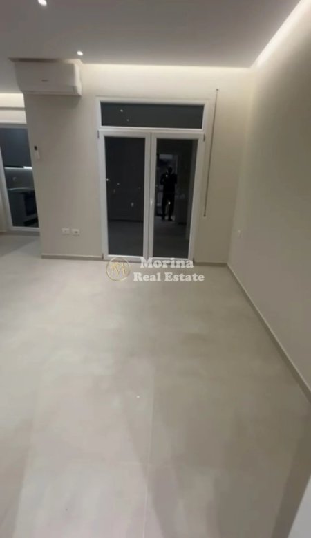Tirane, jepet me qera garsonier Kati 4, 40 m² 300 € (Rruga 5 Maji)