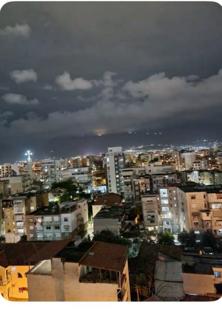 Tirane, jepet me qera apartament 1+1 Kati 11, 70 m² 800 € (Pazari i Ri)