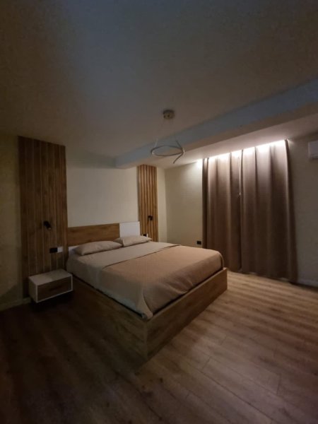 Tirane, jepet me qera apartament 1+1 Kati 11, 70 m² 800 € (Pazari i Ri)