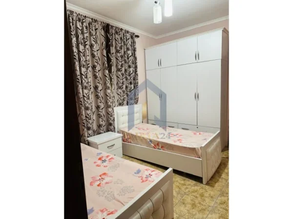 Tirane, jap me qera apartament 2+1+Ballkon Kati 5, 80 m² 600 € ("21 Dhjetori")