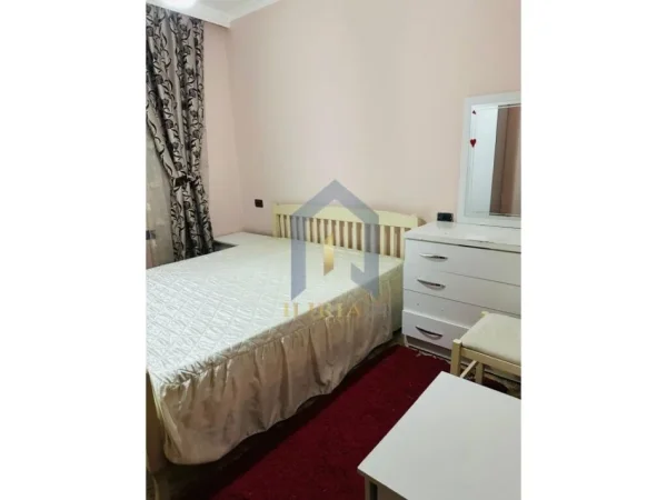 Tirane, jap me qera apartament 2+1+Ballkon Kati 5, 80 m² 600 € ("21 Dhjetori")