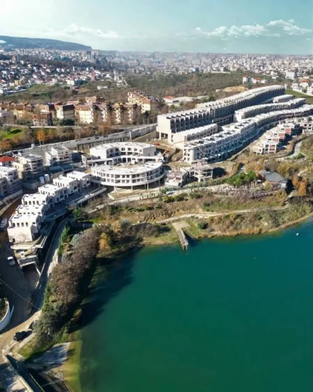 Tirane, shitet apartament duplex 2+1 Kati 0, 124 m² 190.000 € (farke)