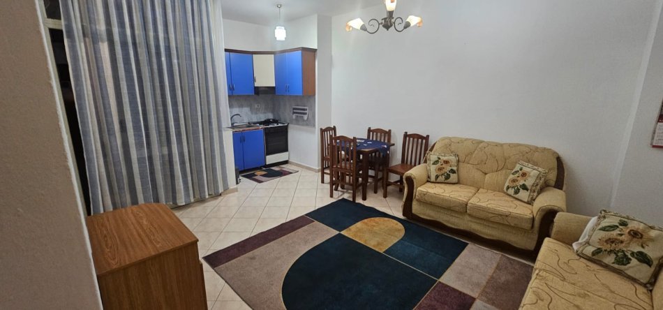 Durres, jepet me qera apartament 1+1 Kati 2, 65 m² 300 € 