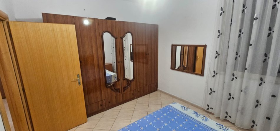 Durres, jepet me qera apartament 1+1 Kati 2, 65 m² 300 € 