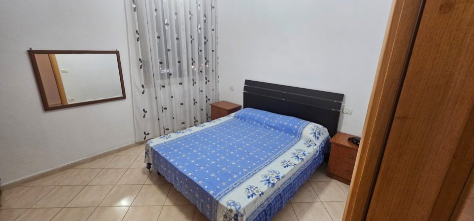 Durres, jepet me qera apartament 1+1 Kati 2, 65 m² 300 € 