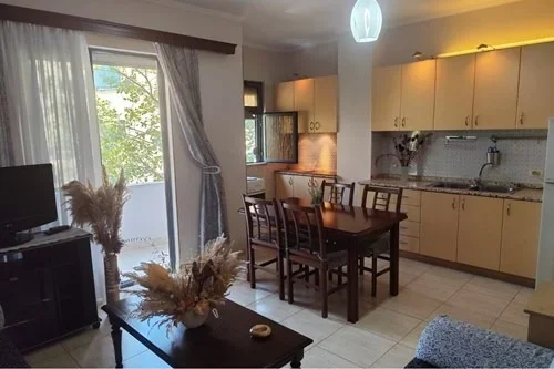 Tirane, shitet apartament 2+1+Ballkon Kati 3, 102 m² 185.000 € (Rruga Ali Demi (prane Shkolles 1 Maji))