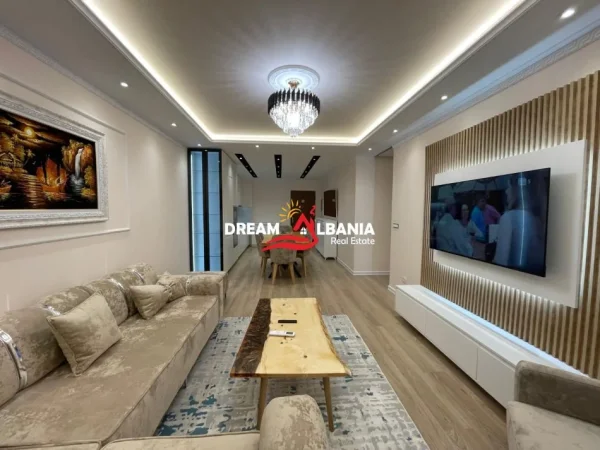 Tirane, jepet me qera apartament 2+1+Ballkon Kati 2, 120 m² 1.300 € (kopshti zoologjik)