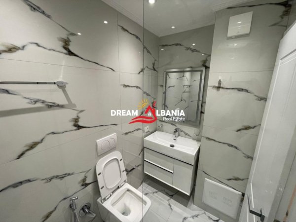 Tirane, jepet me qera apartament 2+1+Ballkon Kati 2, 120 m² 1.300 € (kopshti zoologjik)