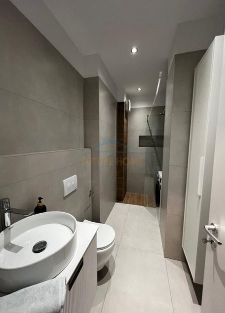 Tirane, jepet me qera apartament 1+1 Kati 2, 66 m² 600 € (Rruga Dritan Hoxha)