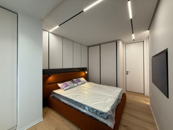 Tirane, jepet me qera apartament 1+1 Kati 13, 74 m² 1.200 € (Mine Peza)