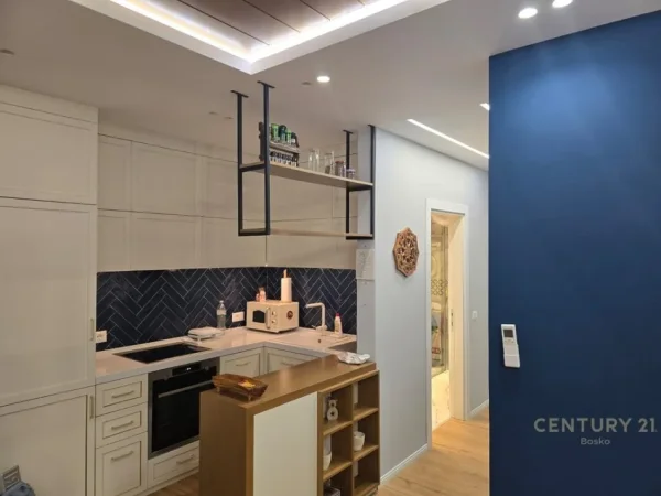 Tirane, jepet me qera apartament 2+1 Kati 9, 91 m² 750 € (Don bosko)