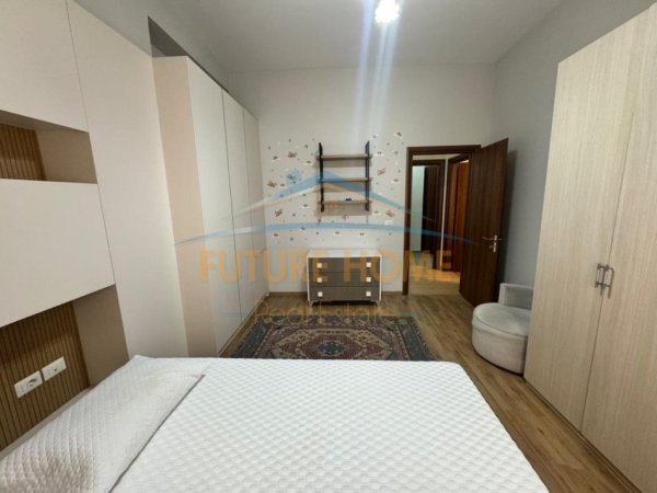 Tirane, jepet me qera apartament 2+1 Kati 2, 120 m² 900 € (rruga e barrikadave)