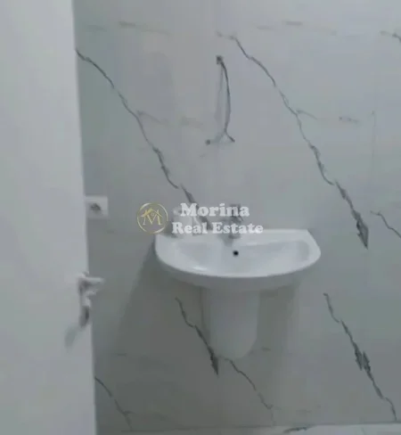 Tirane, jepet me qera apartament 2+1 Kati 5, 120 m² 800 € (Zogu i ZI)