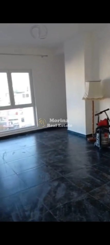 Tirane, jepet me qera apartament 2+1 Kati 5, 120 m² 800 € (Zogu i ZI)